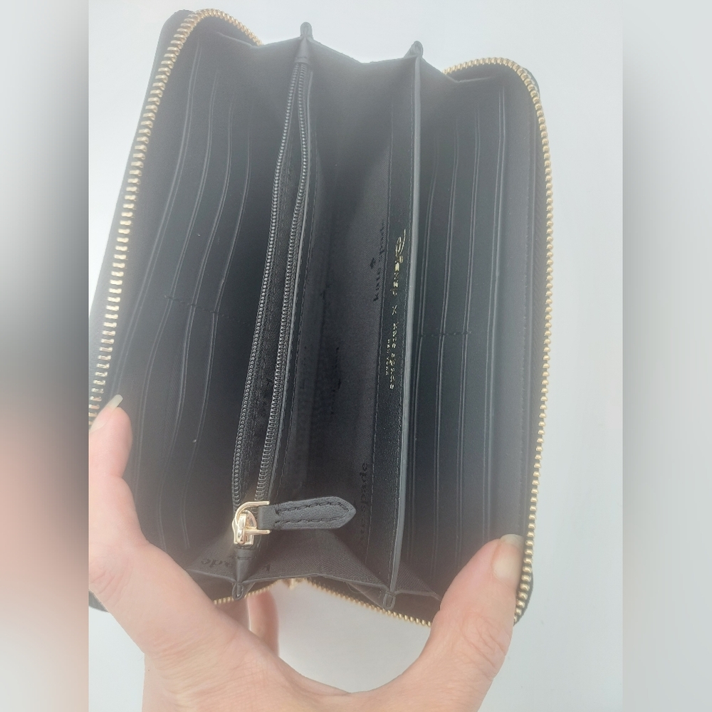 Kate spade disney tote with matching wristlet and wallet - Picture 9 of 9
